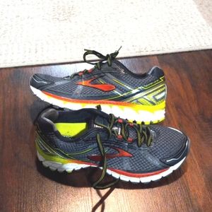 Brooks GTS 1s